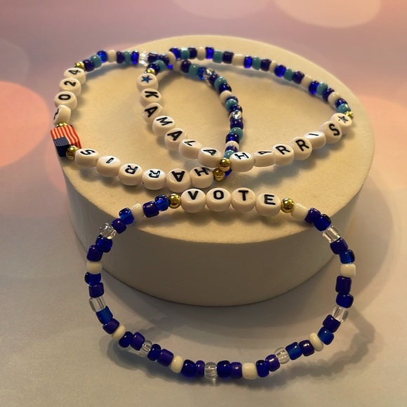 Kamala Harris 2024 Flag Friendship Bracelets - Picture 9 of 14